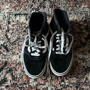 Men’s Size 11 High Top Classic Vans